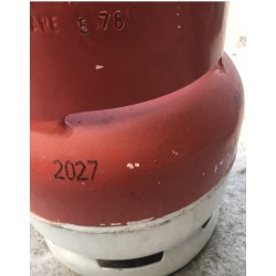 BONBONNE DE GAZ NEUVE CLIMATISATION AUTOMOBILE NOUVEAU GAZ 1234 YF  poids env 6kg