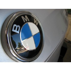 LOGO SPECIAL HAYON BMW E83 X3 BOMBER ORIGINAL COFFRE ARRIERE